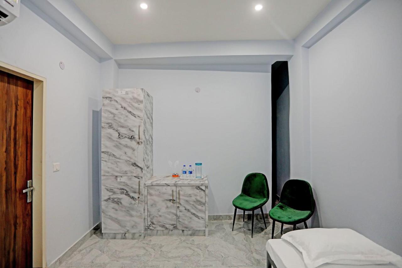 S B Inn-near Train Station Auberge de jeunesse *