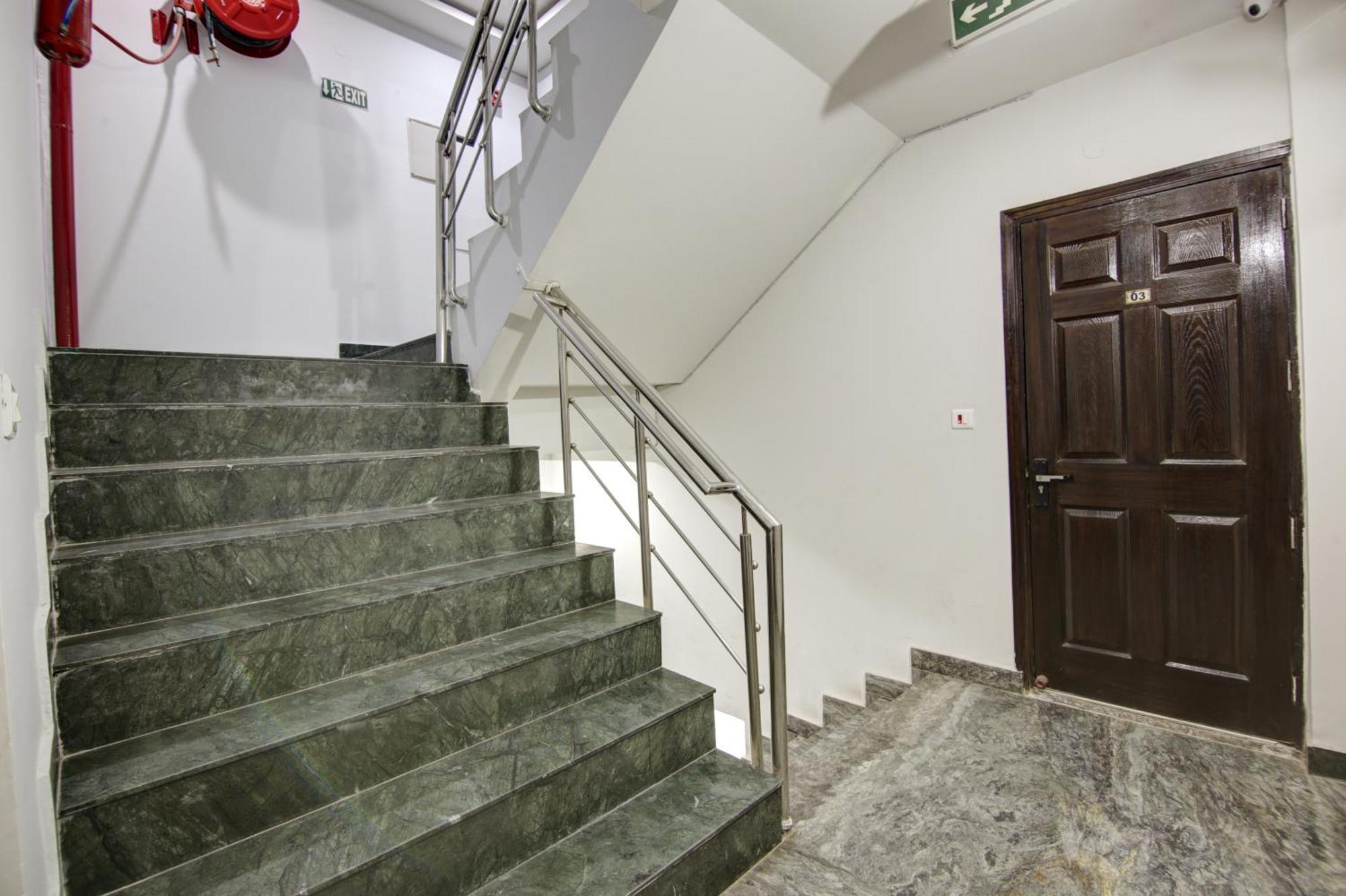 Auberge de jeunesse S B Inn-near Train Station *