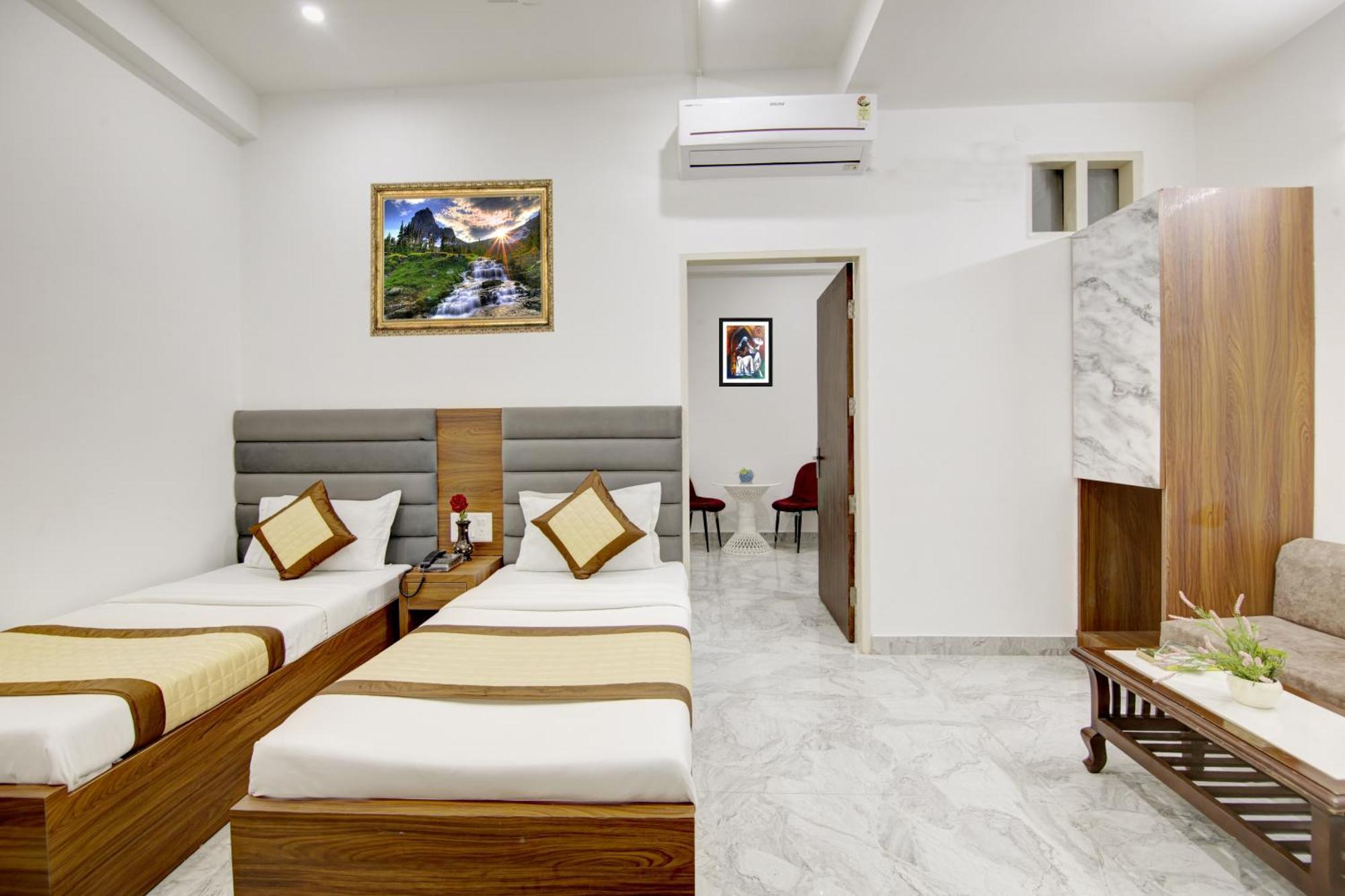 S B Inn-near Train Station Auberge de jeunesse New Delhi