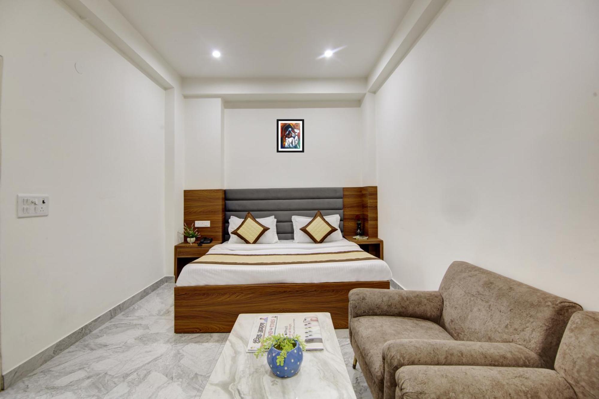 Auberge de jeunesse S B Inn-near Train Station *
